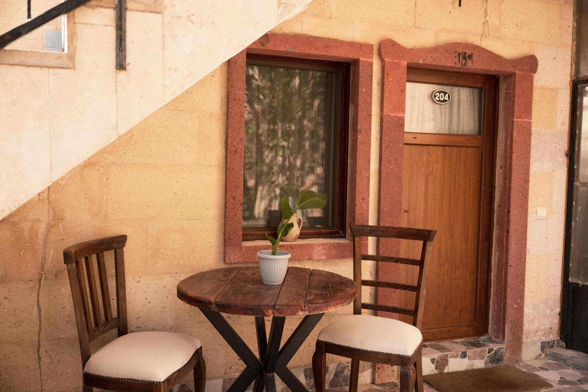 Goereme Stone Age Apartment ภายนอก รูปภาพ