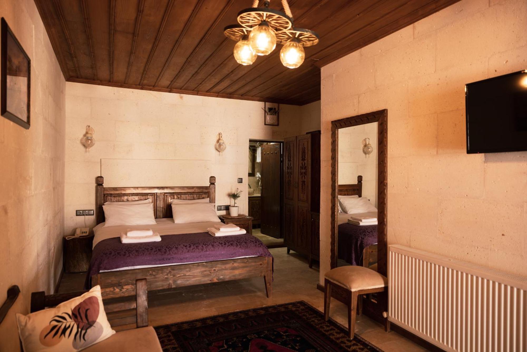 Goereme Stone Age Apartment ภายนอก รูปภาพ