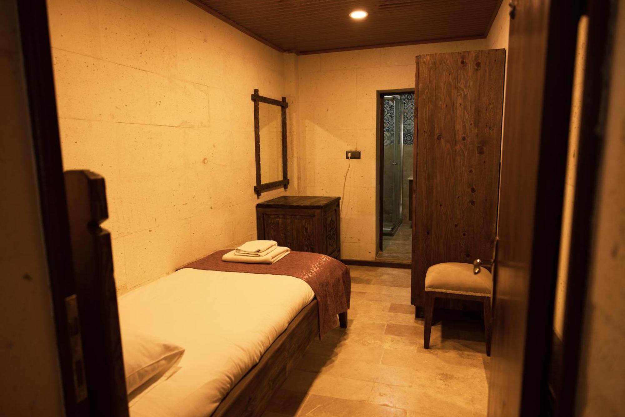 Goereme Stone Age Apartment ภายนอก รูปภาพ